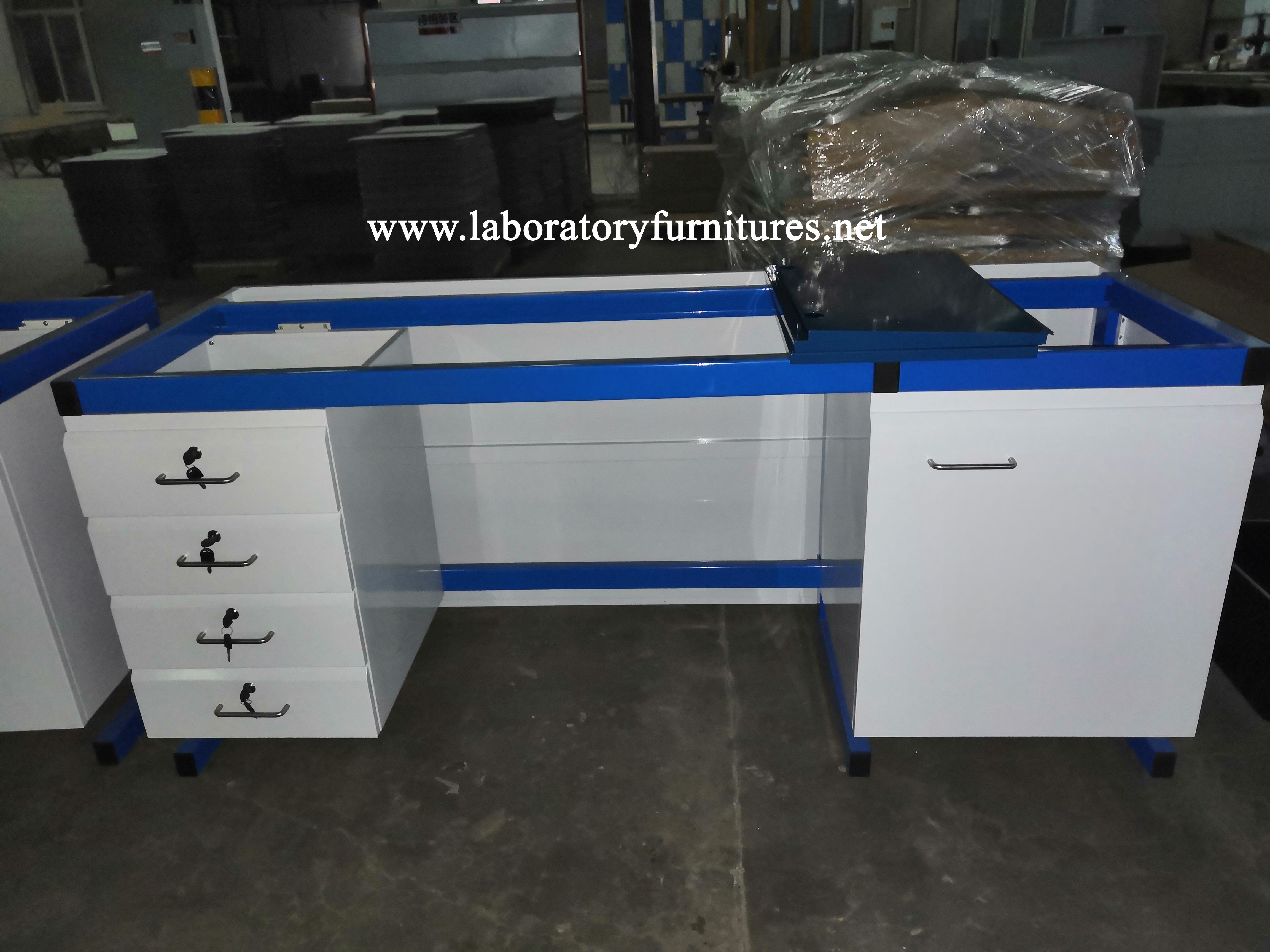 CHINA laboratory furniture