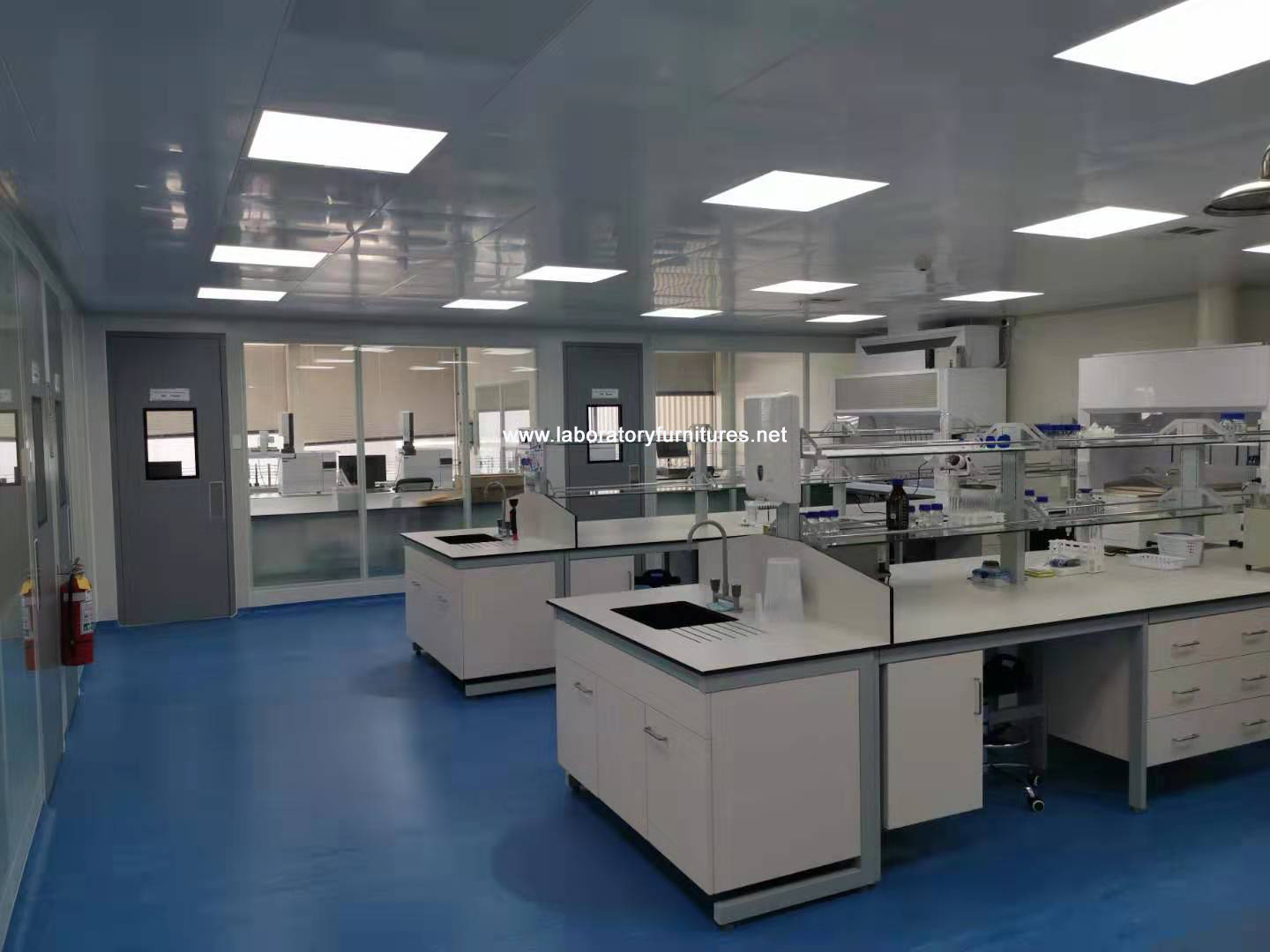 Island laboratory furniture