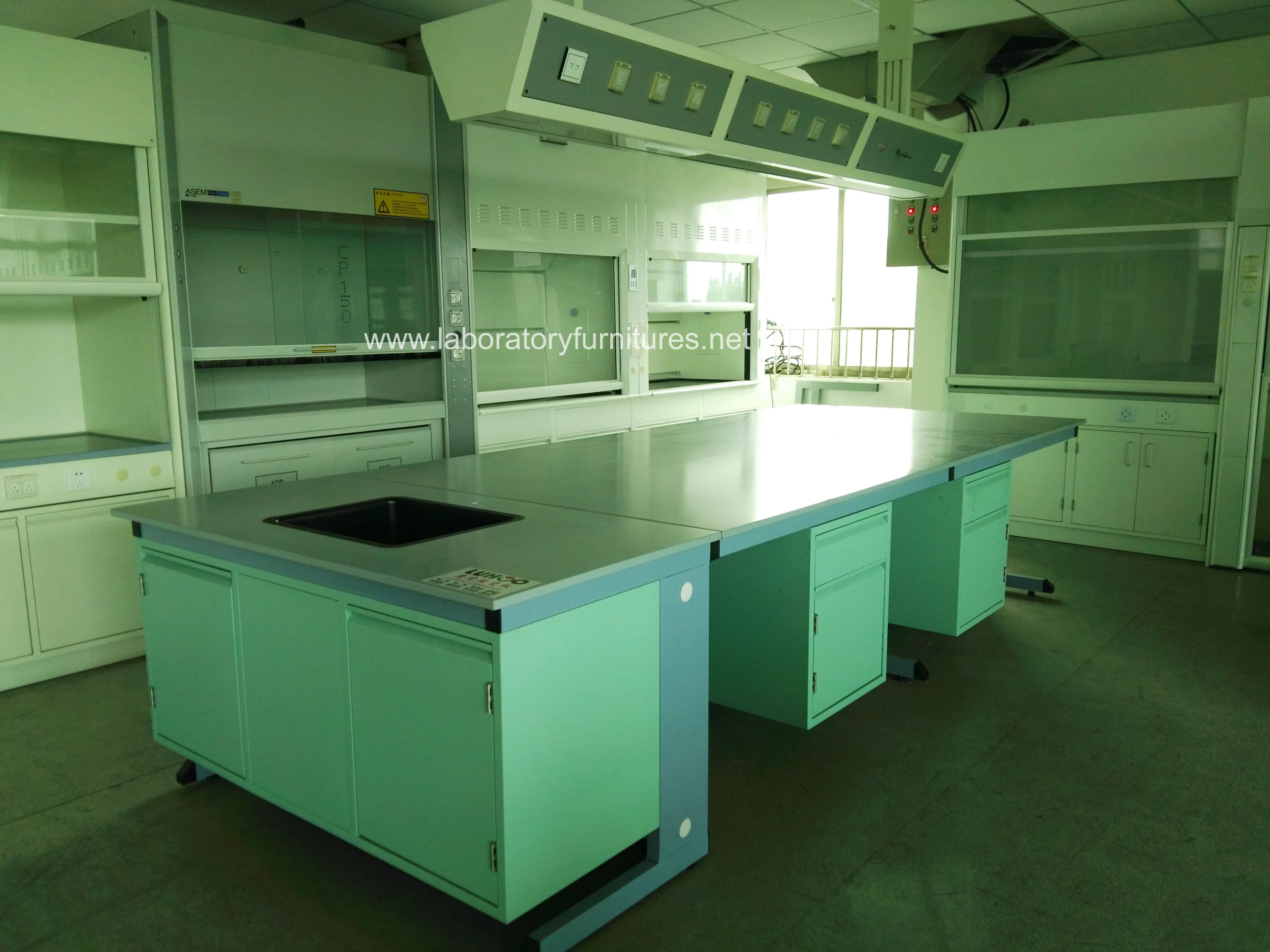 laboratory furniture with steel frame